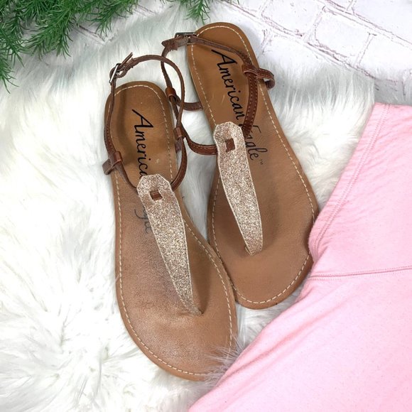 American Eagle Outfitters Shoes - |•AEO🦅•| Flat Boho Pink Gold Sparkly Sandals